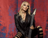 WIN! NITA STRAUSS MASTERCLASS Double pass