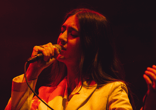 WEYES BLOOD @ Chevron Lighthouse gets 9/10