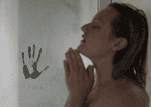 THE INVISIBLE MAN gets 5.5/10 Skin deep terror