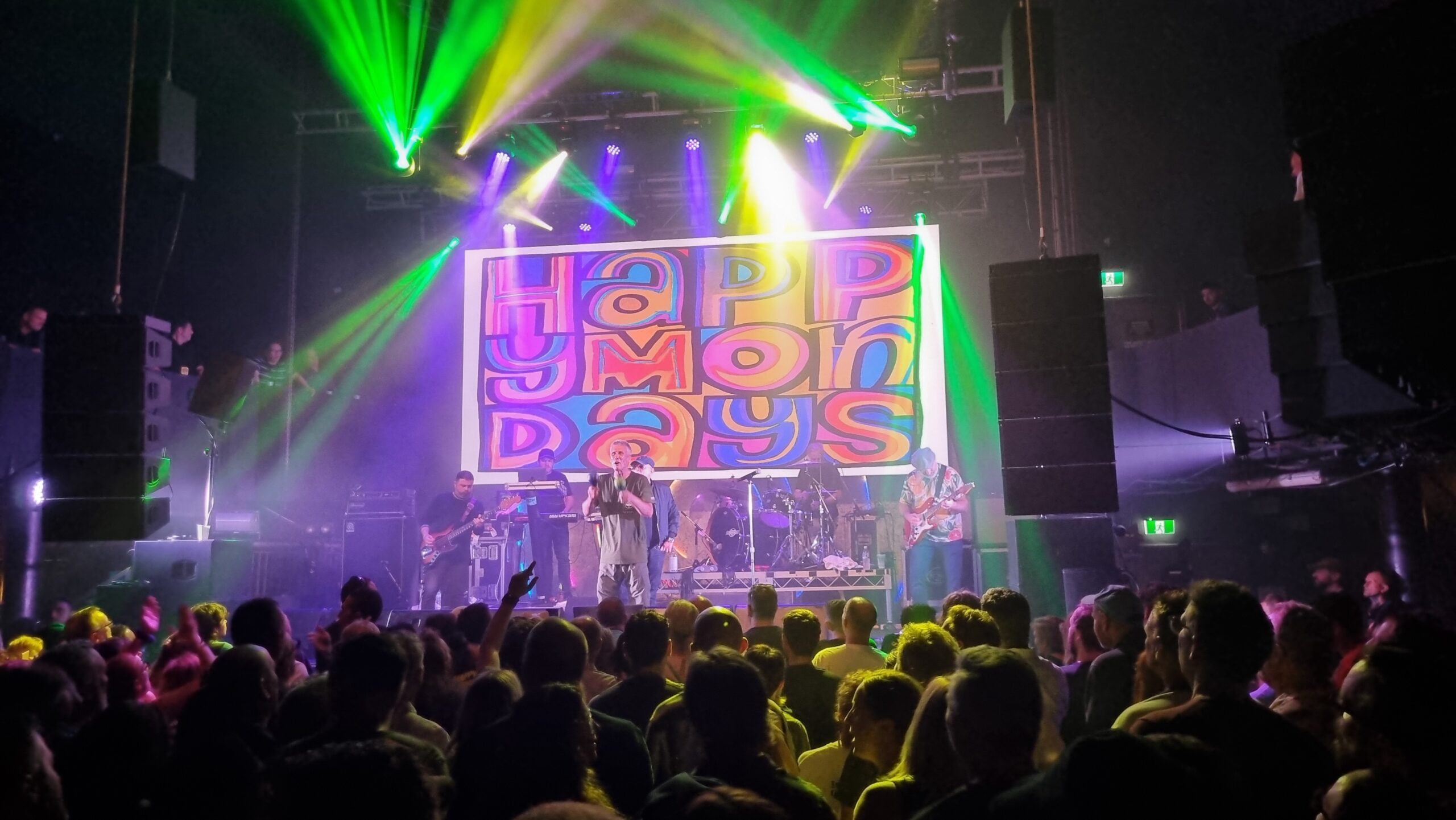 happy mondays tour perth