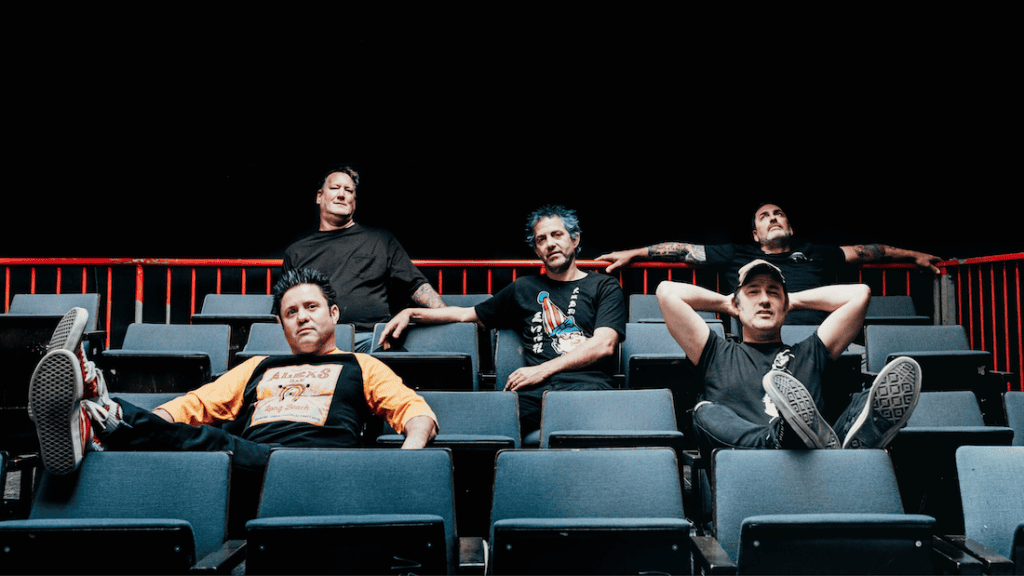 未開封 Lagwagon PUTTING MUSIC IN ITS PLACE Interview with JOEY CAPE from LAGWAGON (26th January 2026) - Amnplify